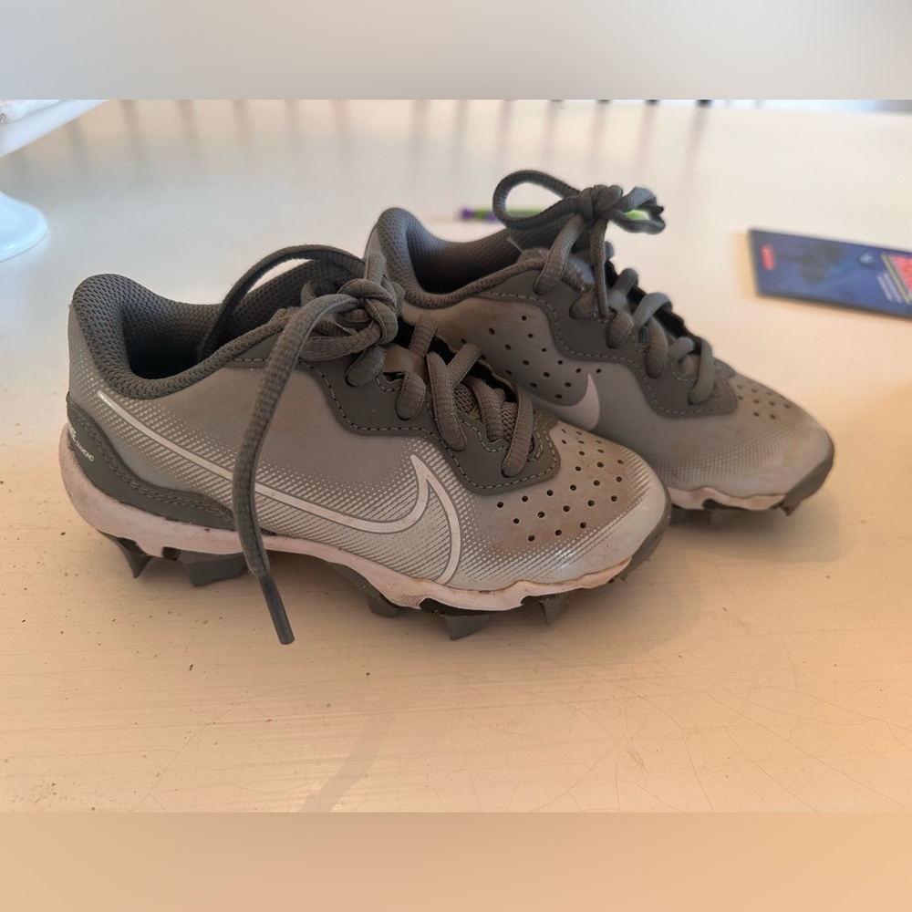 Nike baseball cleats size 11